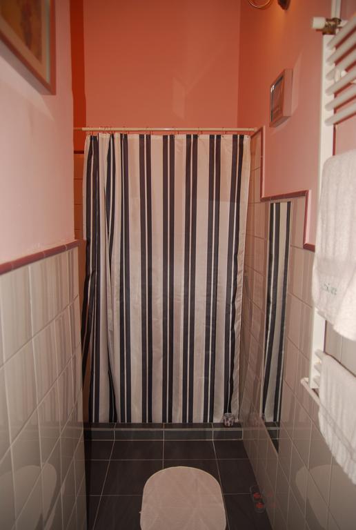 Balazs Apartment - Oktogon Budapest Luaran gambar